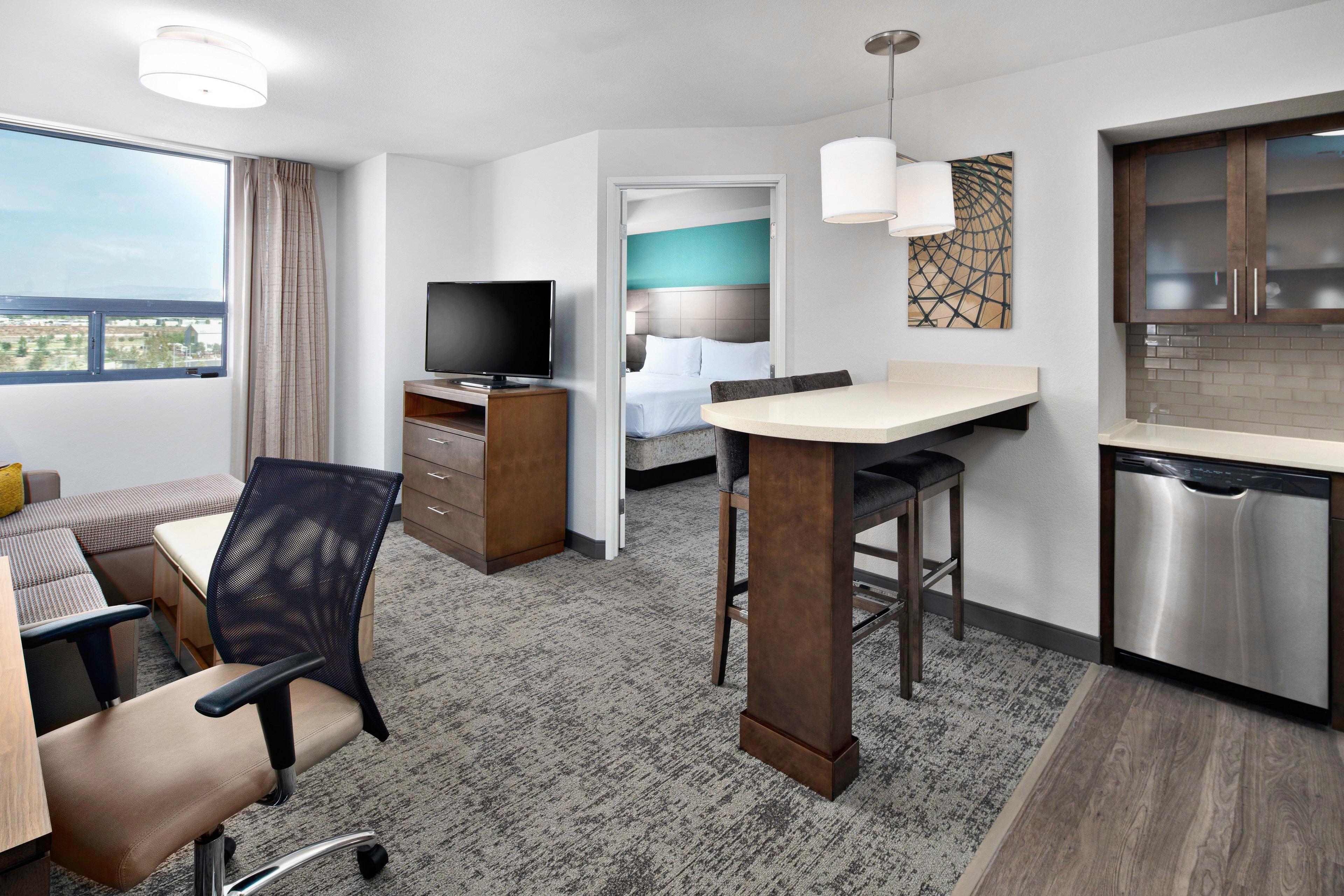 Staybridge Suites Irvine - John Wayne Airport By Ihg Bagian luar foto