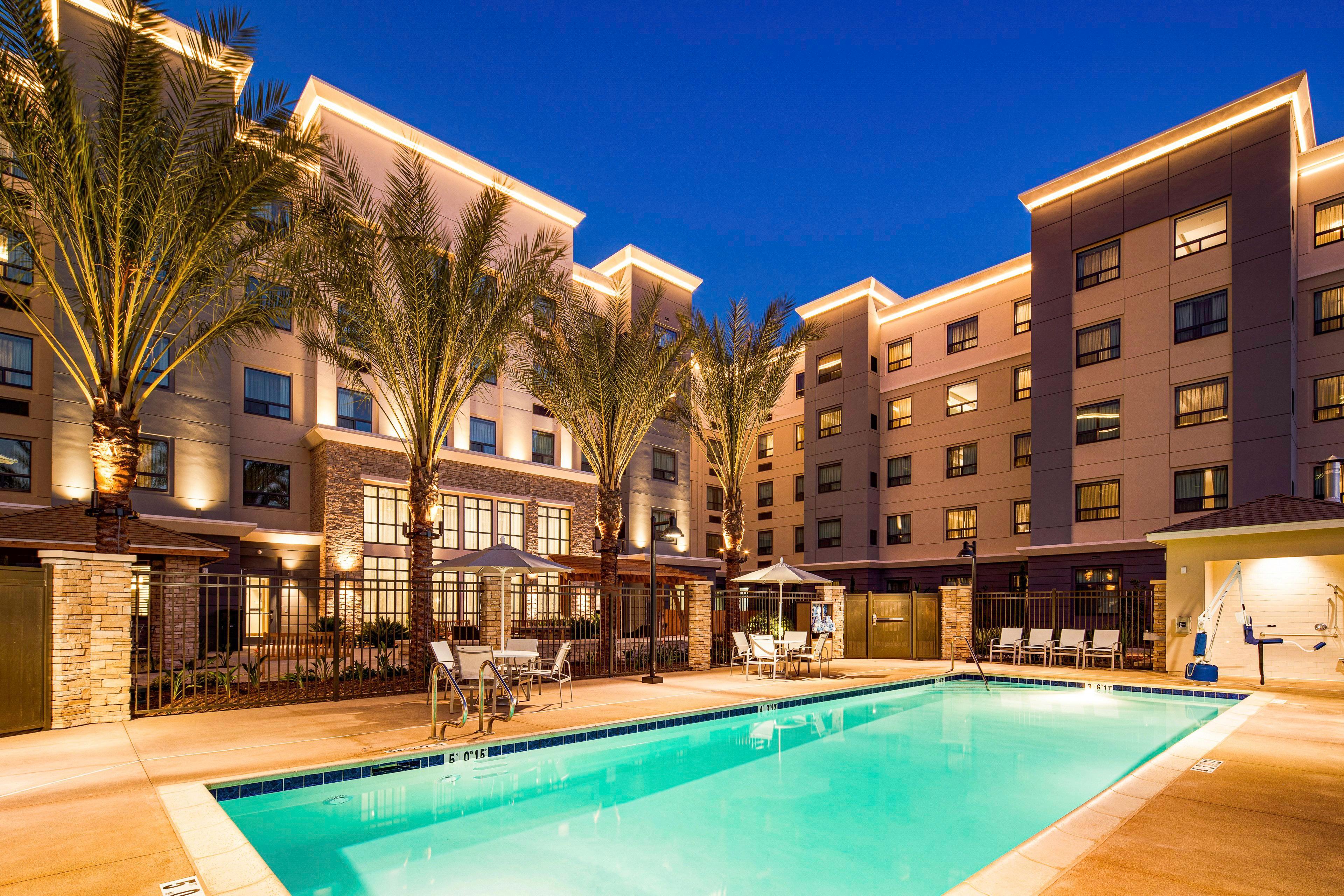 Staybridge Suites Irvine - John Wayne Airport By Ihg Bagian luar foto